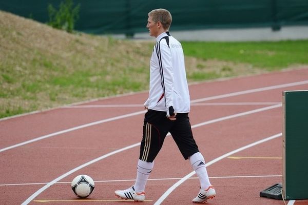 Euro 2012: Επιστρέφει ο Σβάινσταϊγκερ