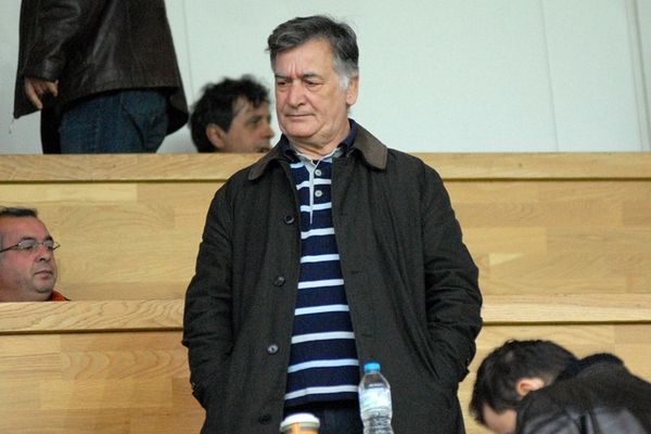 Κωστούλας σε Ερασιτέχνη Παναιτωλικό: «Σας δίνω τις μετοχές, προχωρήστε»