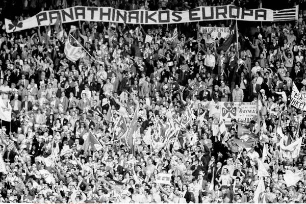 «Έχω στο Λονδίνο μια δουλειά...» (photos+video)