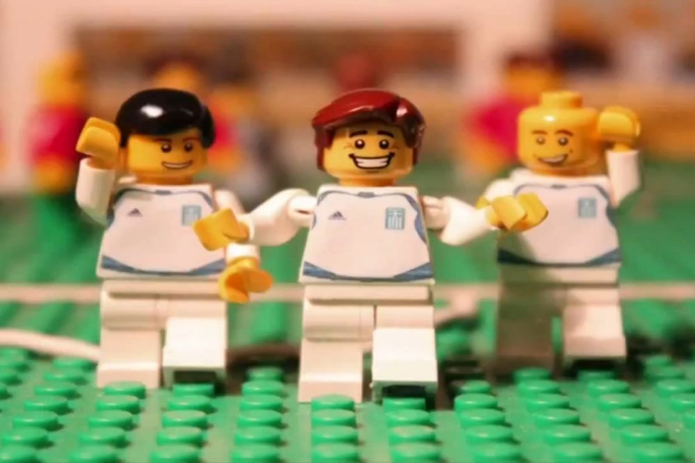 Euro 2012: Οι μεγάλες στιγμές του EURO, βγαλμένες από... Lego!