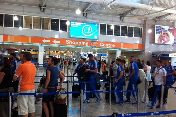 Euro 2012: «Πέταξε» για την Πολωνία η Εθνική