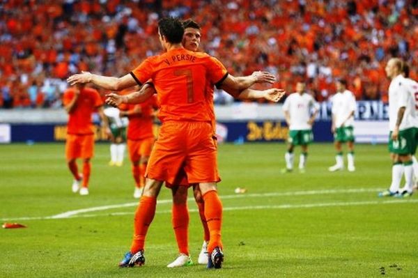 Euro 2012: Δίδυμο Φαν Πέρσι – Χούντελααρ στην Ολλανδία!