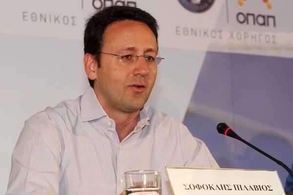   Λέσχη Φίλων Καβάλας: «Δείγματα ανδρισμού από Πιλάβιο»