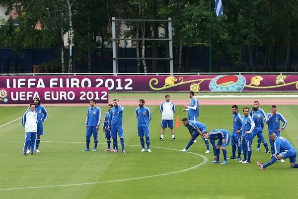 «Στημένα» και ίδια ενδεκάδα για την Εθνική