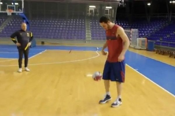 Ο Χουέρτας «μιμήθηκε» τους ποδοσφαιριστές της Μπαρτσελόνα!