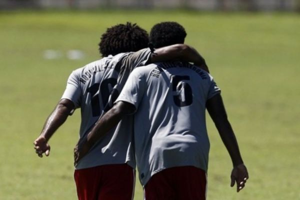 Πέρασαν Νέα Καληδονία και Ταϊτή