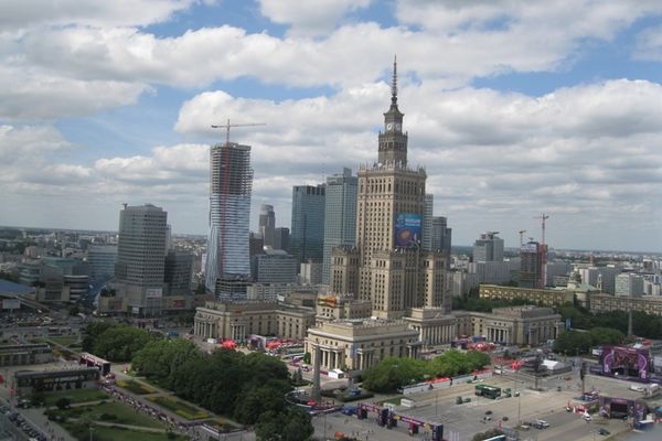 Euro 2012: «Χρώμα» EURO από τη Βαρσοβία (photos)