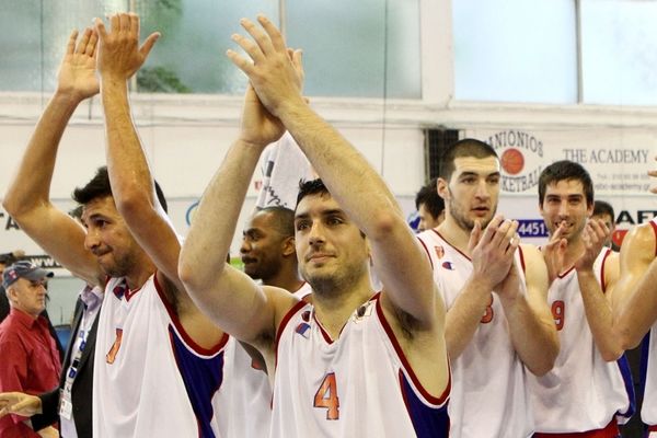 Κόσμος πολύς στη Νέα Σμύρνη!