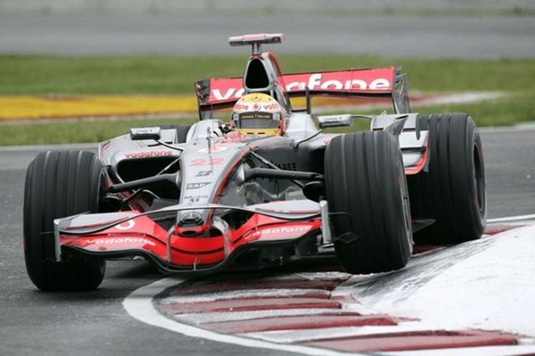 Ταχύτερος και στη δεύτερη περίοδο των δοκιμαστικών του Καναδά ο Χάμιλτον 