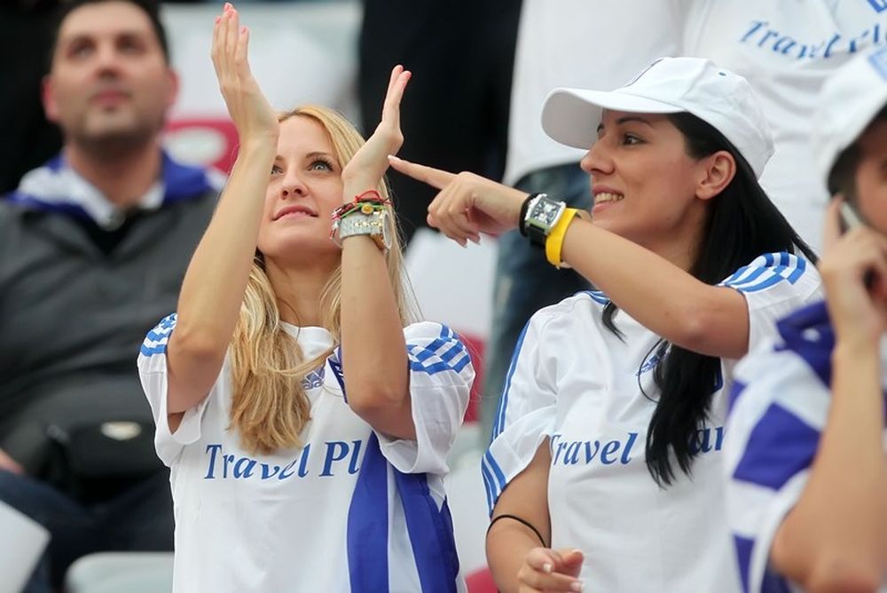 Euro 2012: Πολωνία – Ελλάδα: Ισοπαλία και στην ομορφιά (photos)