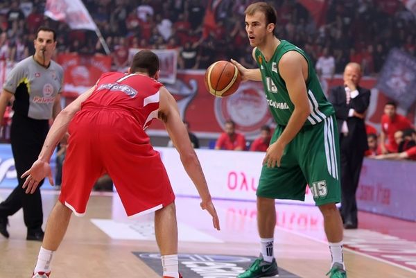 Καλάθης: «Σκέφτομαι τον Παναθηναϊκό»