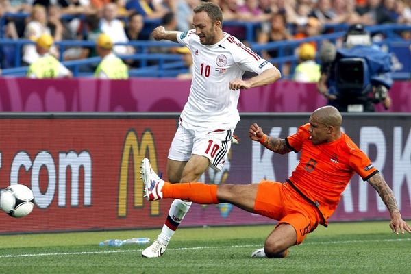 «Ανεβάζει» την ΕΤ1 το Euro 2012!