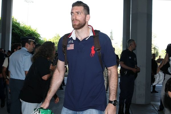 Επέστρεψε με... μοδάτη διάθεση ο Καϊμακόγλου