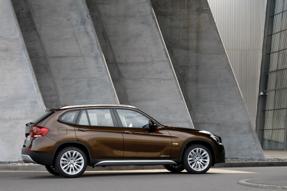 BMW X1: Προσφορά ετοιμοπαράδοτων