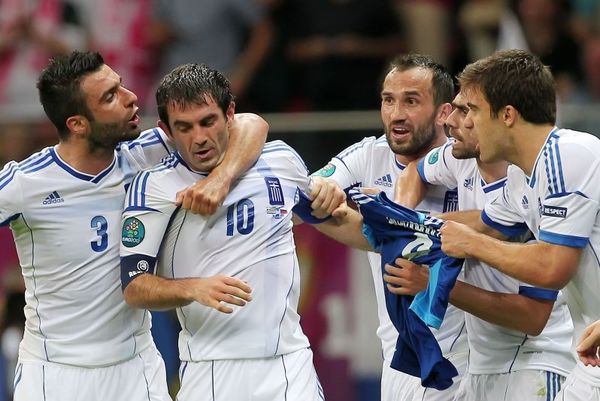 Euro 2012: Δεν ξέχασαν τον Αβραάμ, του αφιέρωσαν το γκολ! (photos)