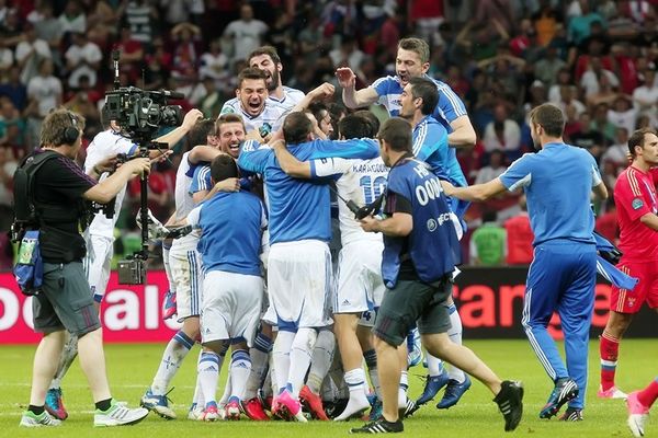 Euro 2012: Νίκη μετά από οκτώ χρόνια για Ελλάδα!