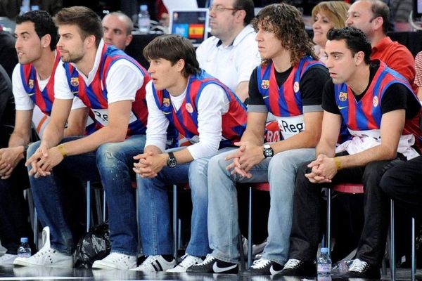 Οι ευχές των ποδοσφαιριστών στη μπασκετική Μπαρτσελόνα
