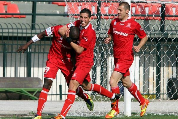 Πανσερραϊκός: Προτάσεις για μειωμένα συμβόλαια