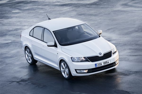 Νέο SKODA Rapid: Χώροι στον πιο όμορφο σχεδιασμό τους.