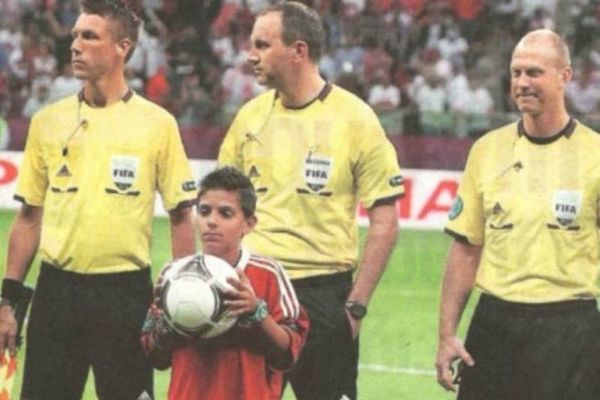 Εuro 2012: Γούρι της Εθνικής ο 13χρονος που νίκησε τη λευχαιμία 