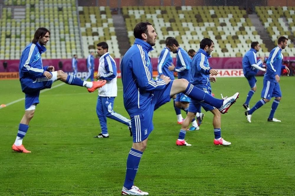 Euro 2012: Κλειστά χαρτιά και πάλι από τον Σάντος (video+photos)