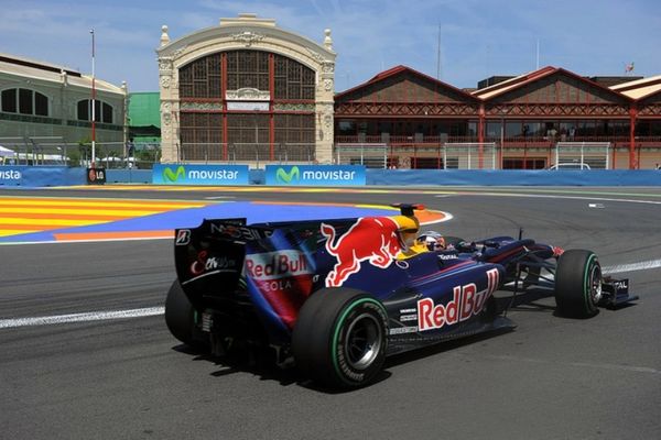 «Σφαίρα» ο Φέτελ στη Βαλένθια