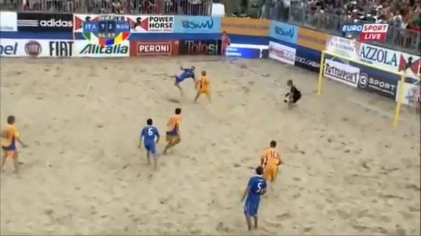 Γκολάρα και στο beach soccer! (video)