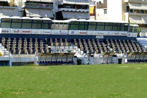 Εργασίες στο γήπεδο του Ιωνικού