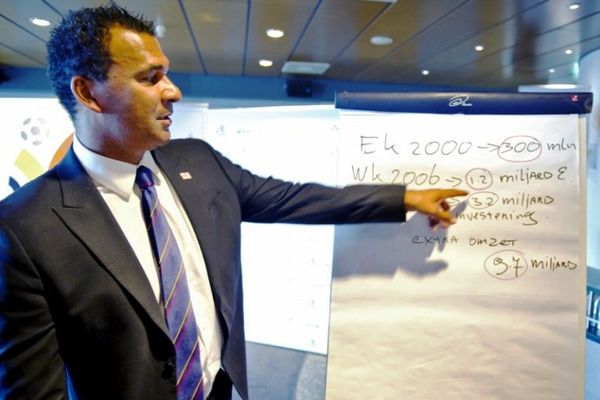 Euro 2012: Γκούλιτ: «Μπορώ να προπονήσω την Ολλανδία»