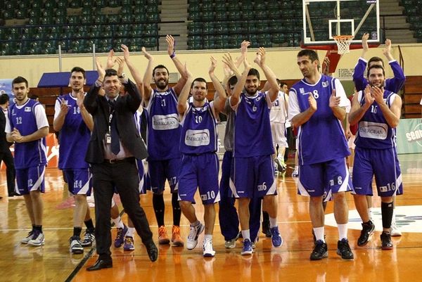 Μένει «κάτοικος» Γλυφάδας ο Ίκαρος