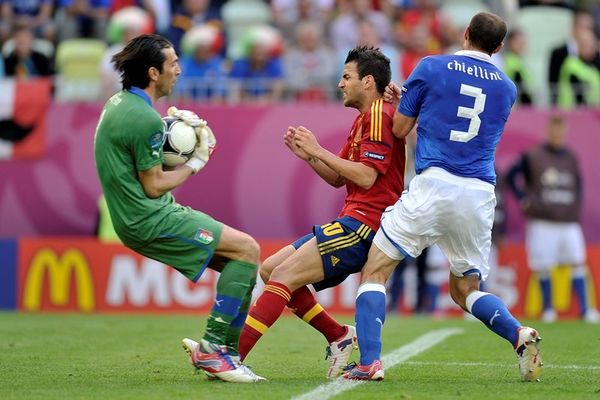 Euro 2012: Αβαντάζ 25ετίας η Ιταλία με Ισπανία (videos)