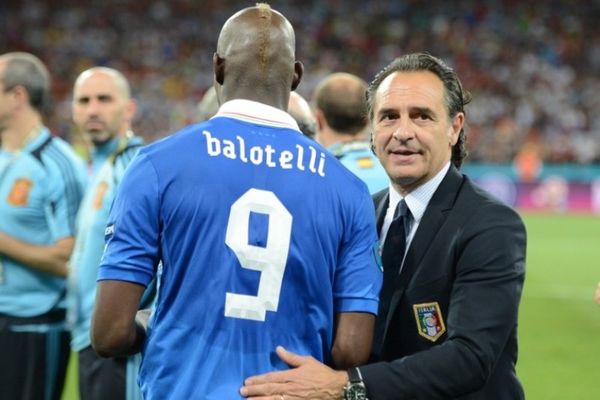 Euro 2012: Συμβουλές Πραντέλι σε Μπαλοτέλι!