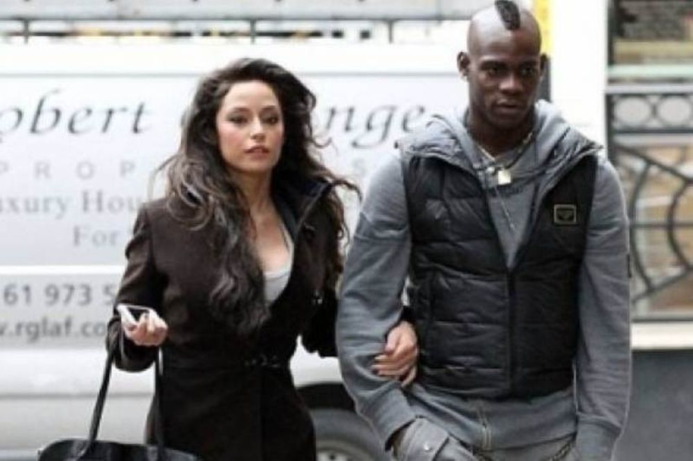 Μάριο Μπαλοτέλι: Θα γίνει πατέρας; (video)