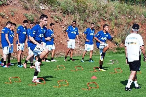 Μπάρμπεκιου από Μπάγεβιτς εν μέσω προετοιμασίας...