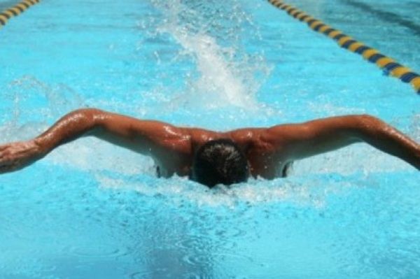 Τέσσερα νέα πανελλήνια ρεκόρ στην κολύμβηση