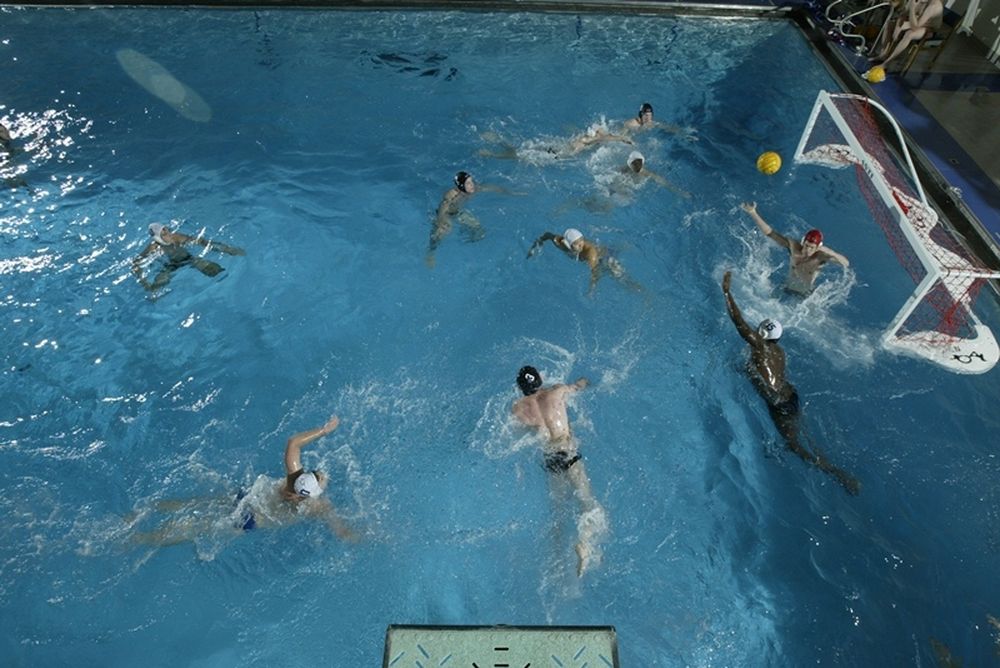 Μαζεύονται στον Άγιο Κοσμά οι Έφηβοι