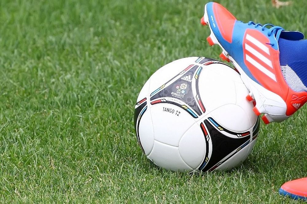 Ανακοινώνει τρεις ο Αιγινιακός