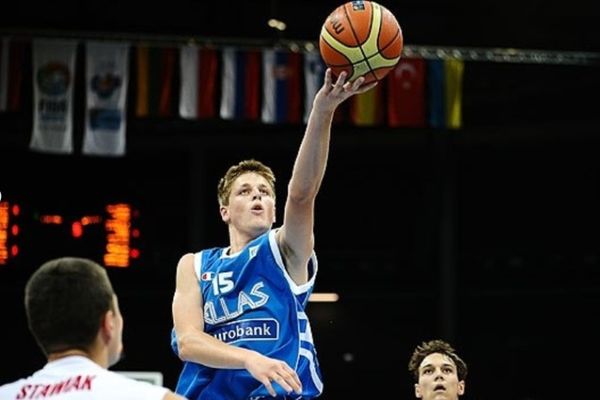 Νέα ηγετική εμφάνιση Χαραλαμπόπουλου στο Ευρωπαϊκό Παίδων