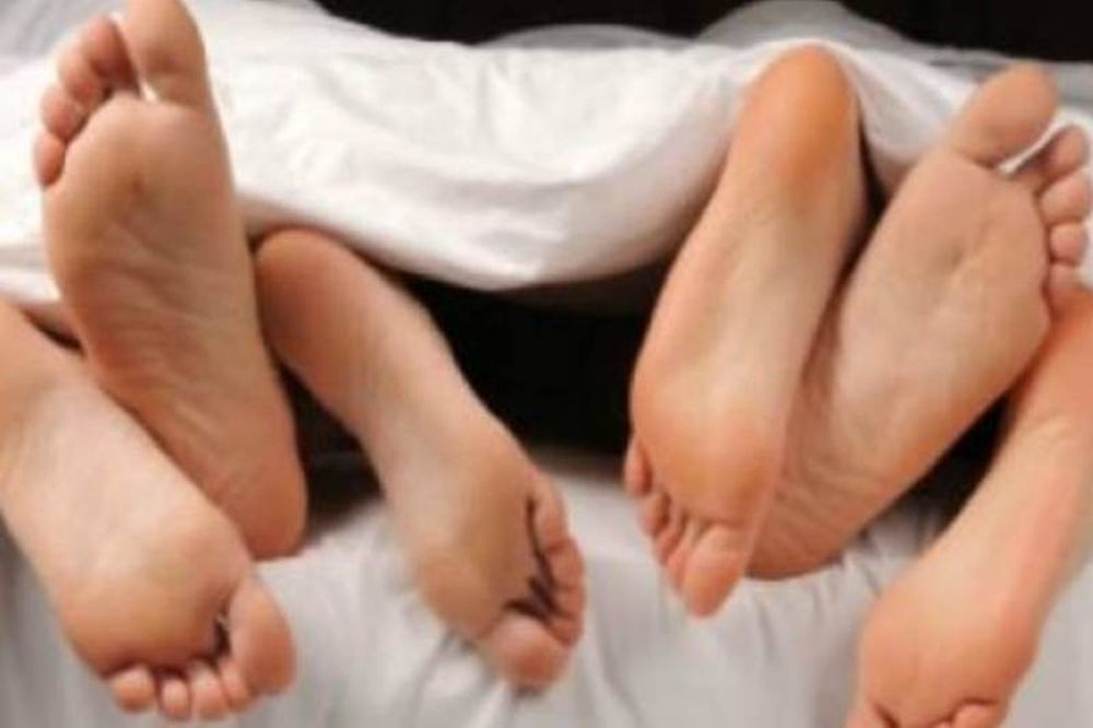 Έρευνα σοκ για το ομαδικό σεξ 