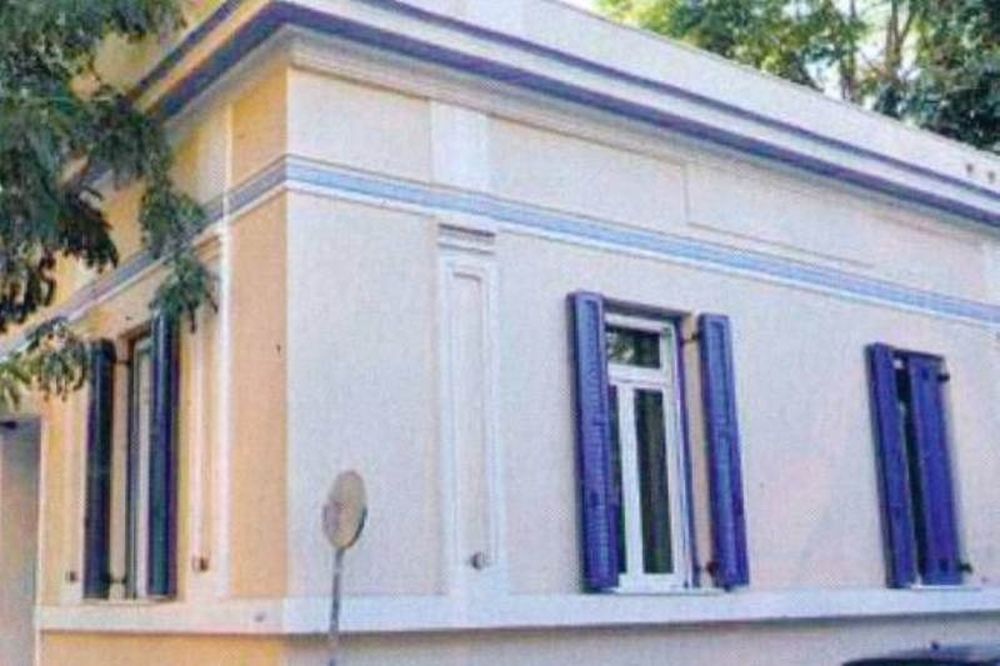 Διέρρηξαν το νεοκλασικό του Χάρρυ Κλύνν 