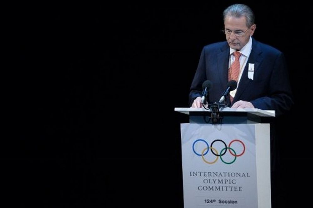 Τελετή Έναρξης Ολυμπιακών Αγώνων 2012: Ανεξάρτητοι Έλληνες: «Να ζητήσει συγγνώμη ο Ζαγκ Ρογκ»