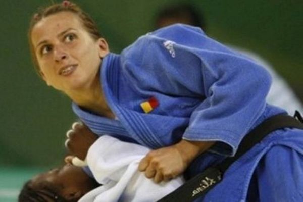 Ολυμπιακοί Αγώνες 2012: Στον τελικό του τζούντο -48 κιλών η Ντουμίτρου