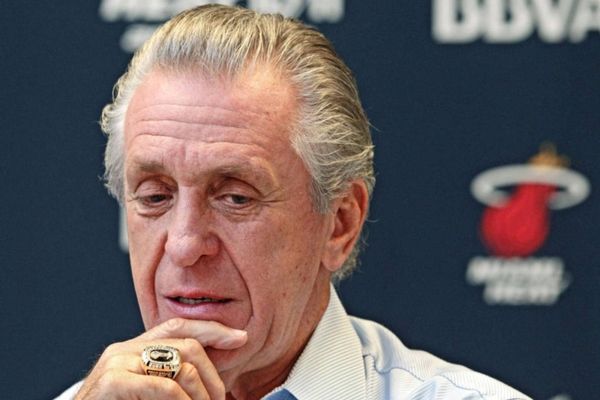 Πατ Ράιλι: «Δεν χρειαζόμαστε σέντερ»