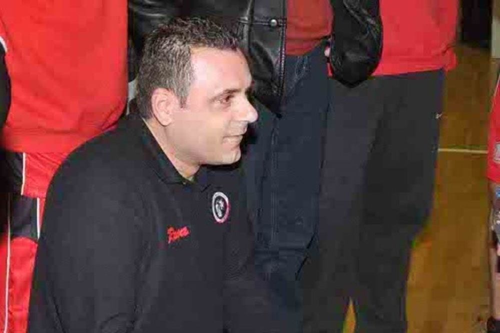 Δεράος: «Επιβάλλεται να επιστρέψει ο ρομαντισμός»