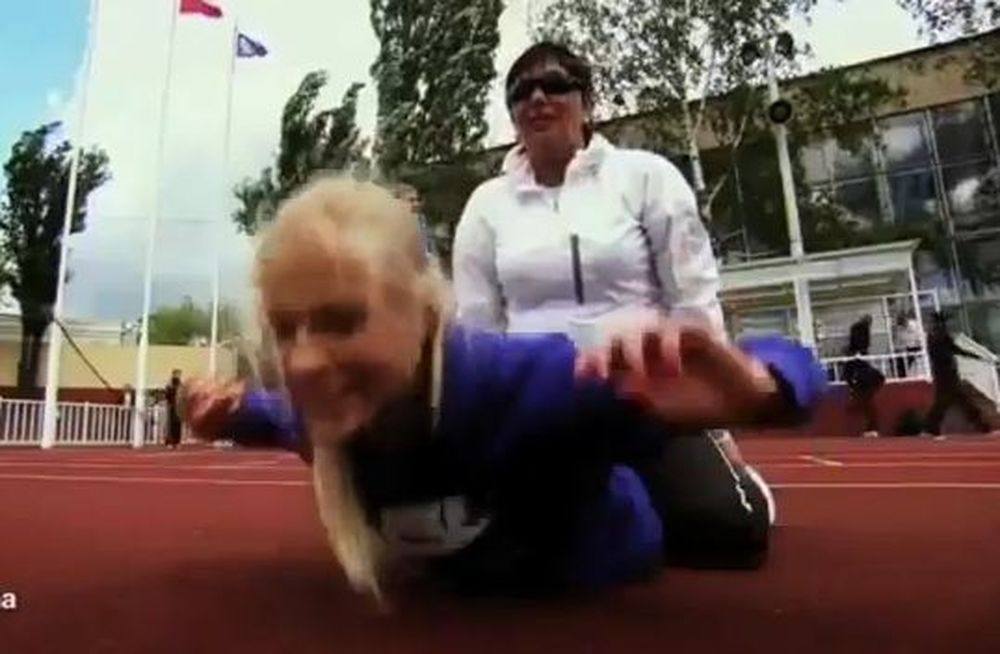 Βίντεο: Ατυχήματα στίβου και μια... έκπληξη!