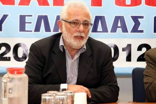 Τσαγκρώνης: «Το συμβόλαιο του Ζούρου έληξε, υπάρχουν σκέψεις»