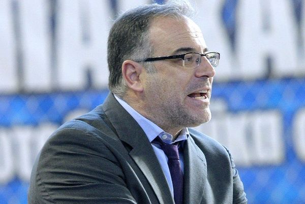 Πίεση σε τριπλό μέτωπο στον Πανιώνιο