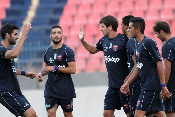 Ανακοίνωσε αποστολή για Πάρμα ο Ελευθερόπουλος