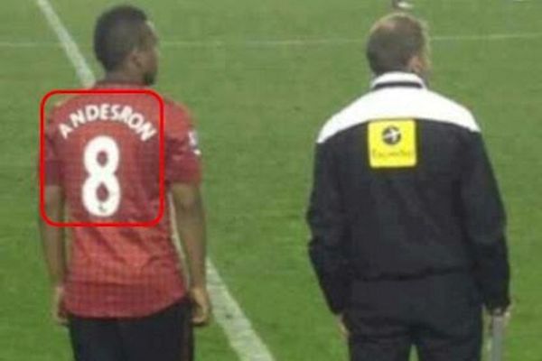 Και η Γιουνάιτεντ κάνει λάθη…