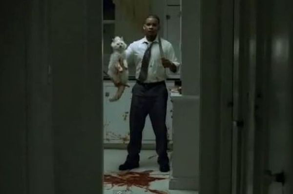 Της ετοίμαζε για δείπνο τη γάτα της! (video)